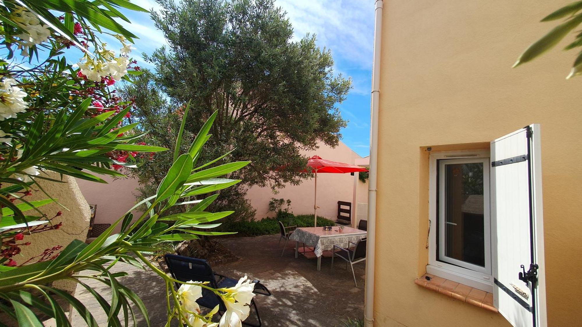 Appartement avec vaste terrasse à 30 m des dunes Agde Exterior foto